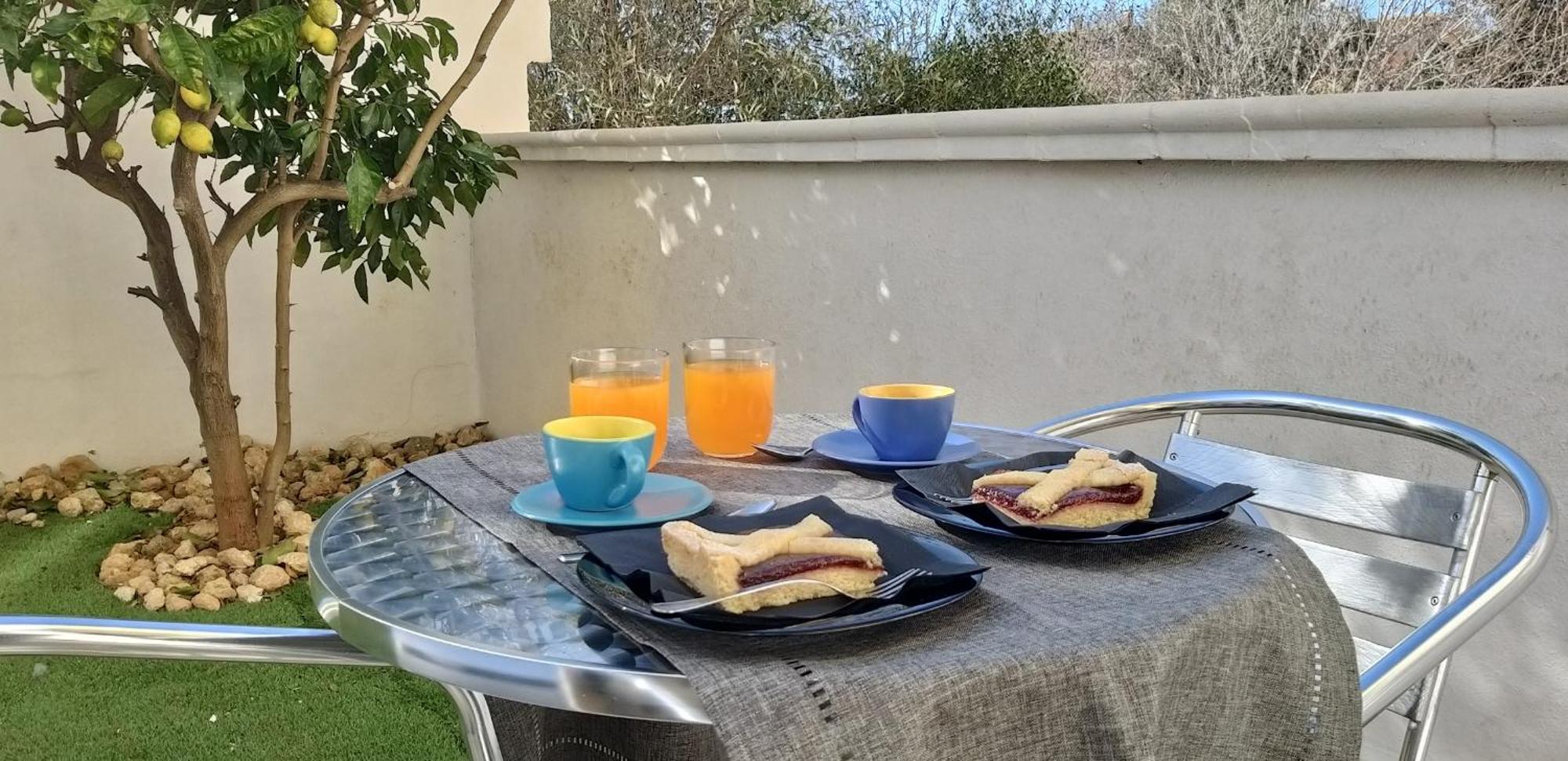 Appartement Casa Rosy - Stanza Privata Con Bagno Esclusivo E Parcheggio Gratuito à Porto Torres Extérieur photo