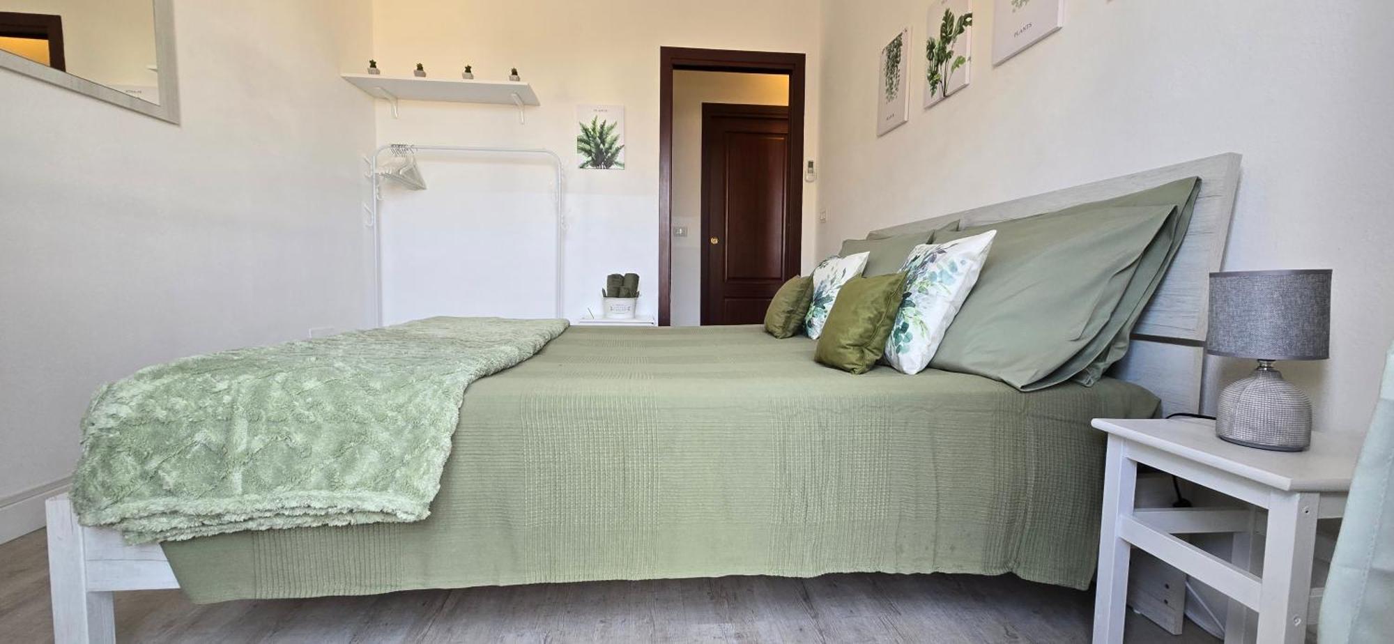 Appartement Casa Rosy - Stanza Privata Con Bagno Esclusivo E Parcheggio Gratuito à Porto Torres Extérieur photo